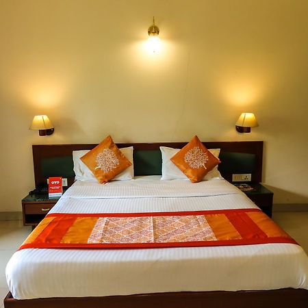 Hotel Lotus Pune Eksteriør billede