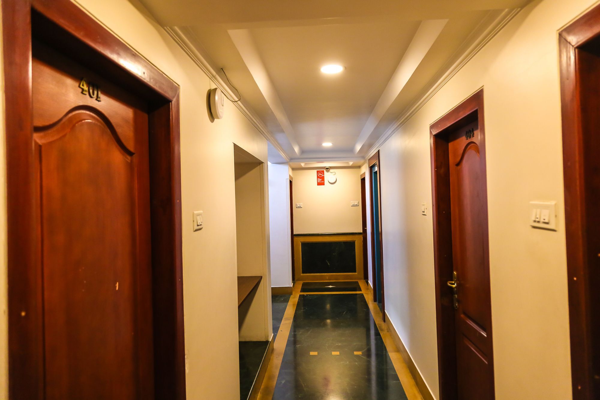Hotel Lotus Pune Eksteriør billede