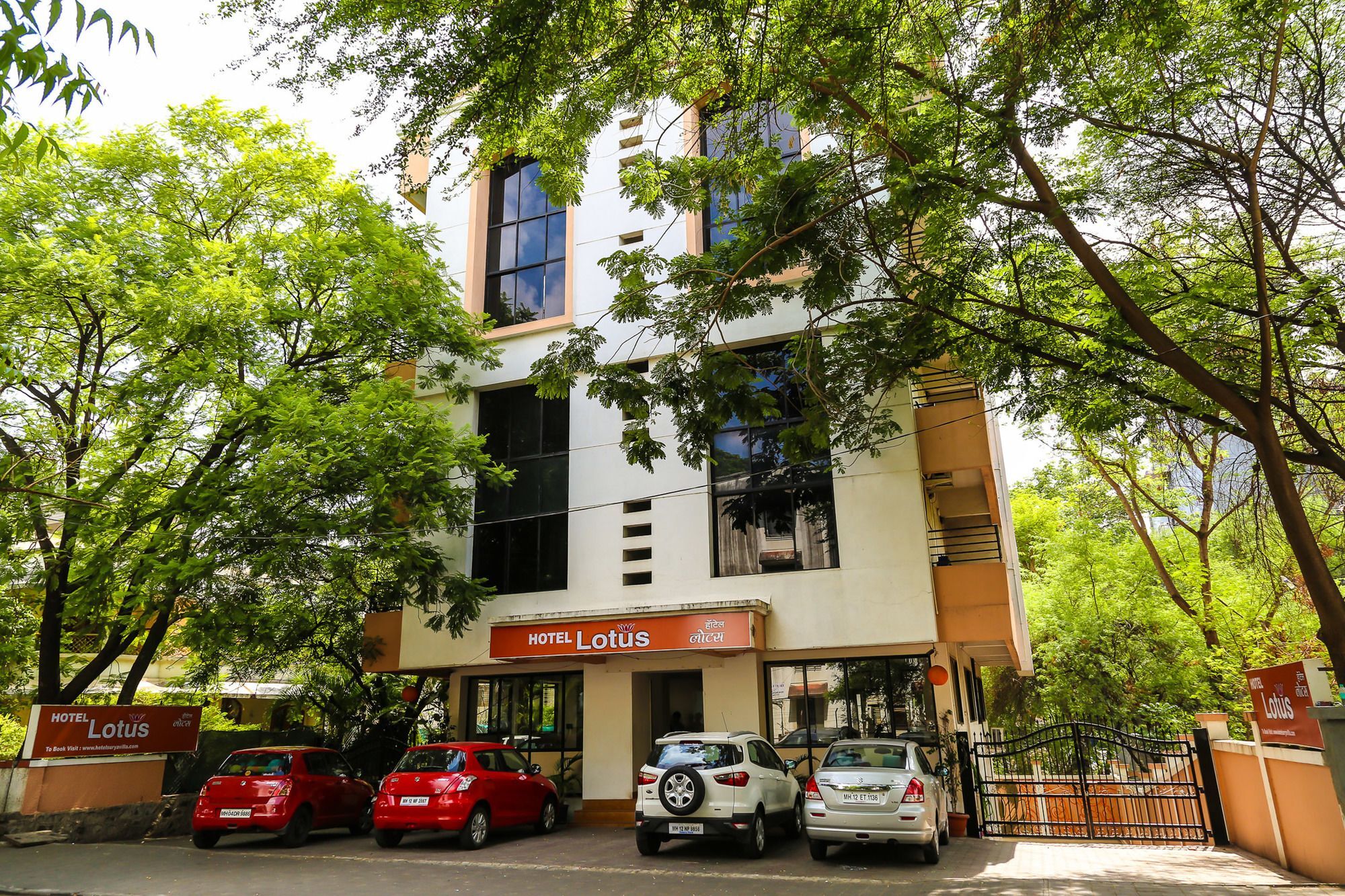 Hotel Lotus Pune Eksteriør billede