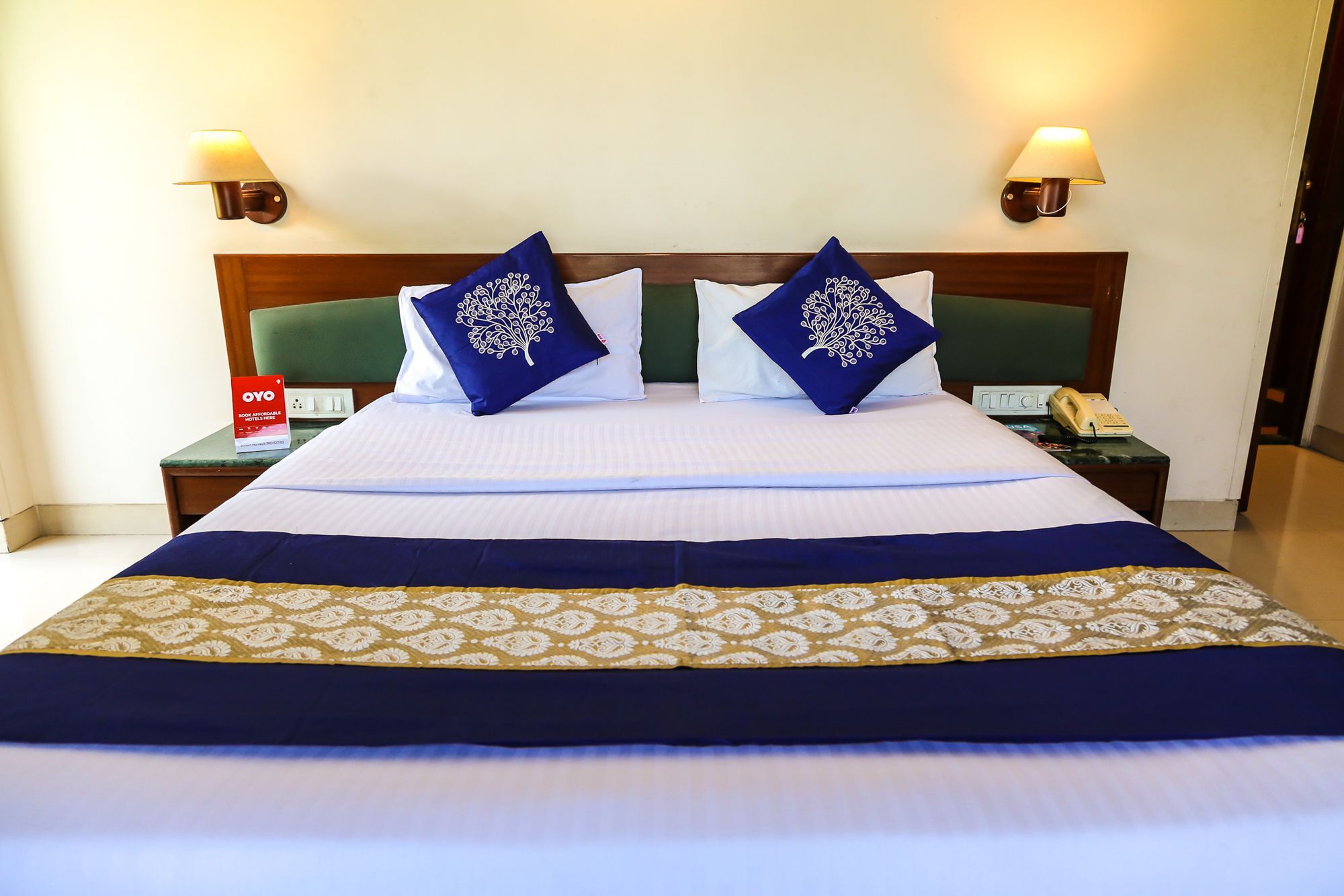 Hotel Lotus Pune Eksteriør billede